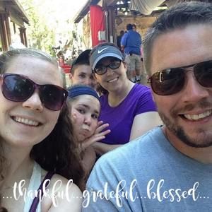 Meet your Posher, Holly